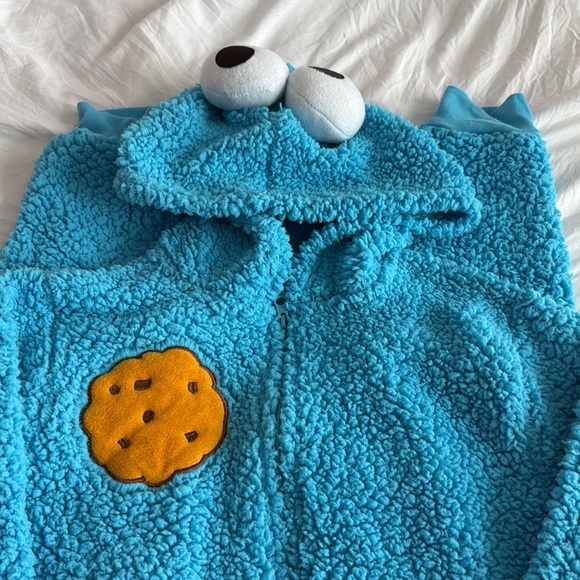Cookie Monster Onesie - Picture 2 of 7
